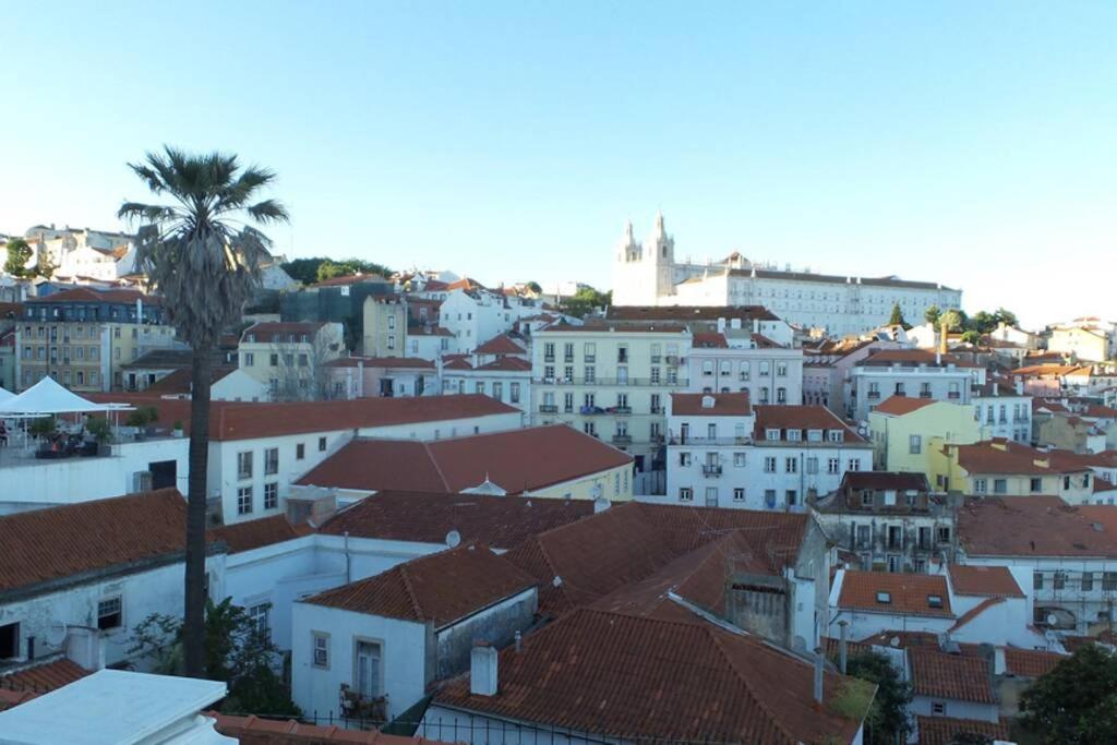 Alfama Stunning River And Historic Views 2bedrooms & 2bathrooms Ac Balcony 18th Century Building Appartement *
