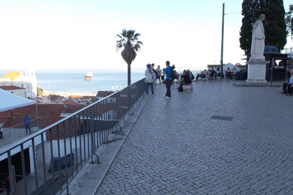 Appartement Alfama Stunning River And Historic Views 2bedrooms & 2bathrooms Ac Balcony 18th Century Building