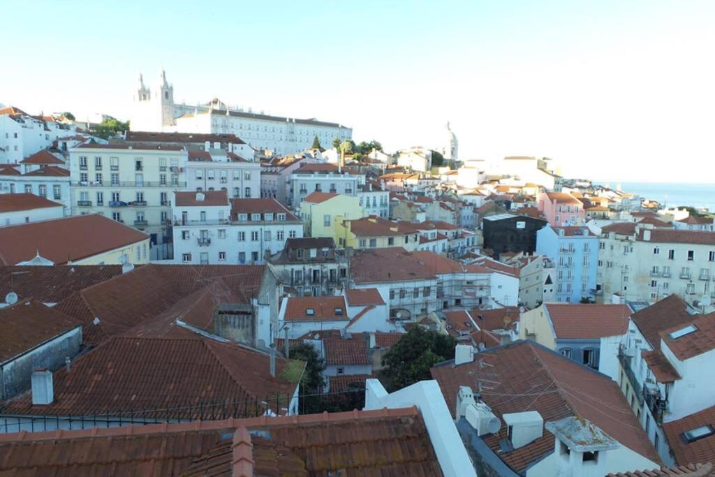 Alfama Stunning River And Historic Views 2bedrooms & 2bathrooms Ac Balcony 18th Century Building Lisboa