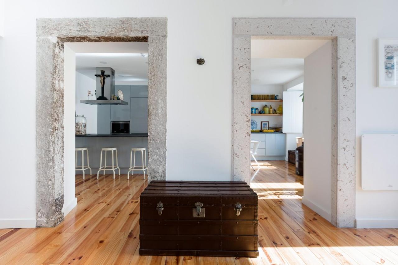 Alfama Terrace River And Historic View Spacious And Charming Ground Floor 18th Century Building * Lissabon