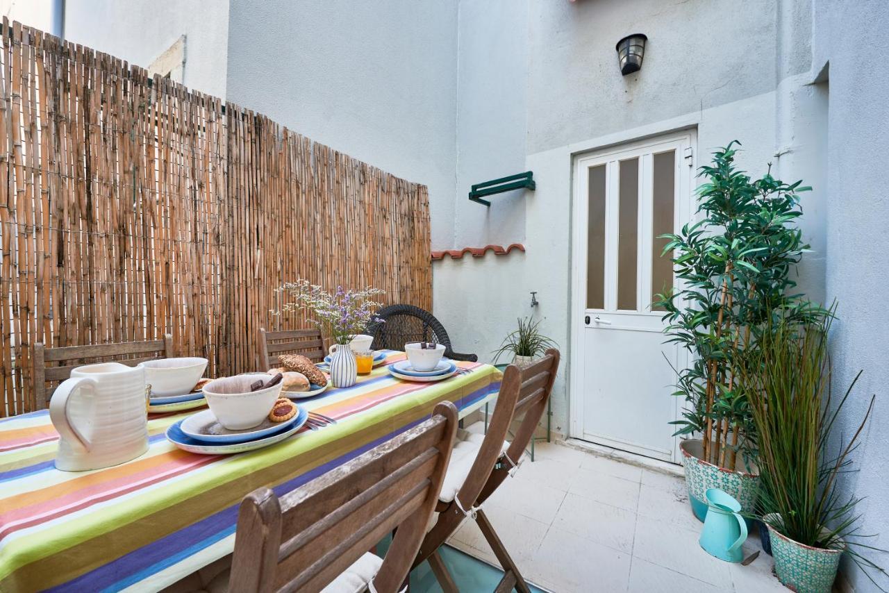 Spacious Bairro Alto With Courtyard, By Timecooler