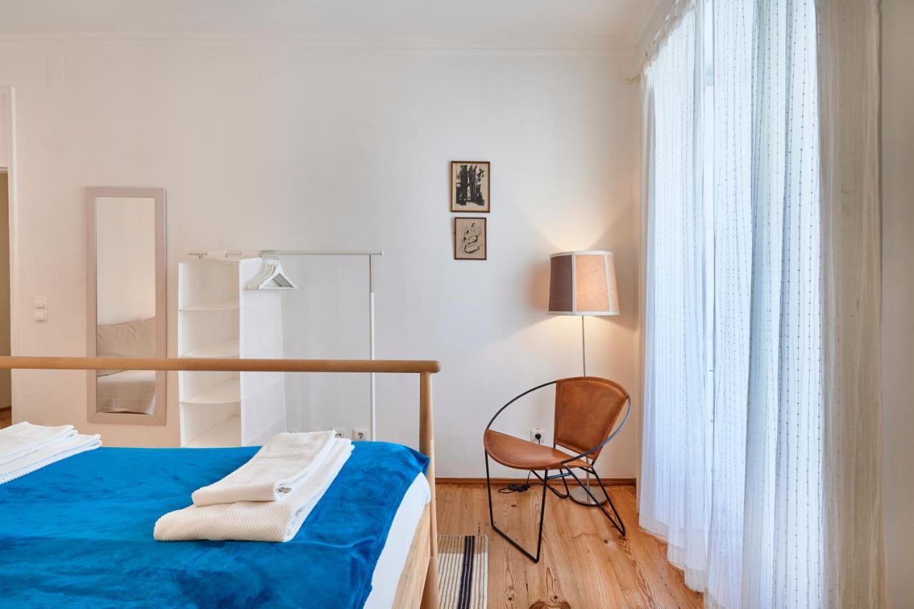 Spacious Bairro Alto With Courtyard, By Timecooler
