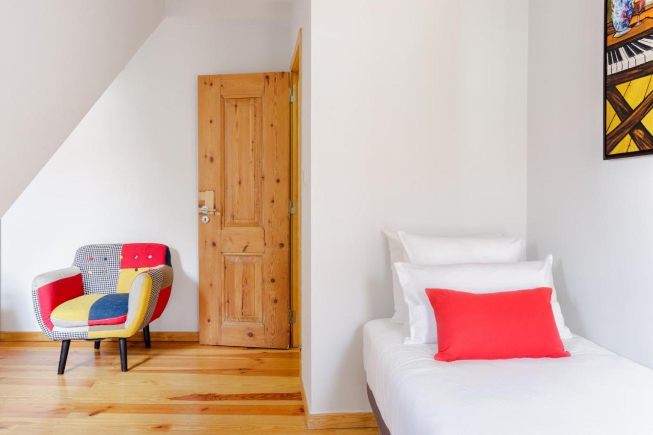 Amazing Rooftop Terrace With River And Historic View 4 Bedrooms 4 Bathrooms Ac 19th Century Building Chiado Appartement