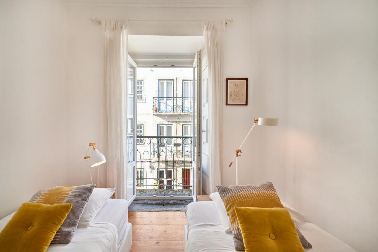 Apartment Spacious Bairro Alto With Courtyard, By Timecooler