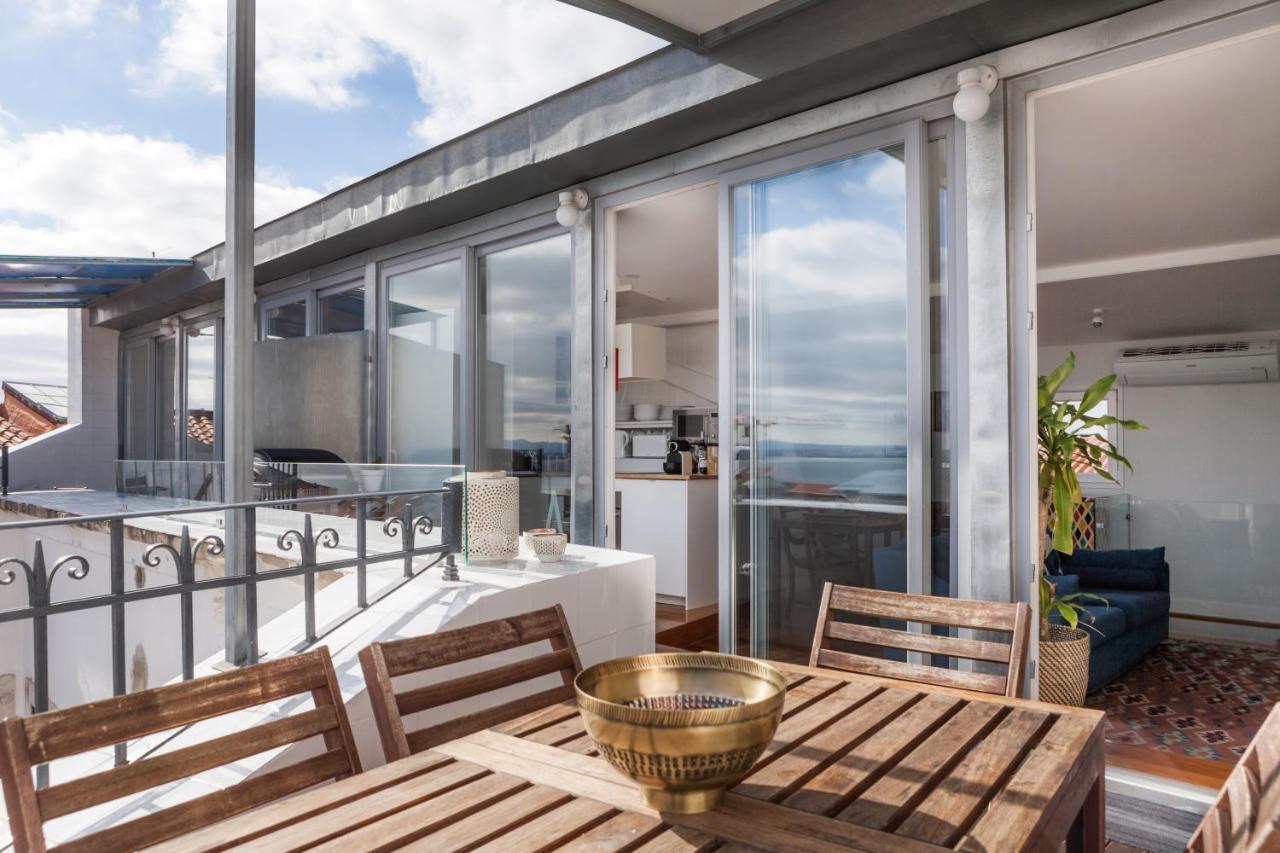 Amazing Rooftop Terrace With River And Historic View 4 Bedrooms 4 Bathrooms Ac 19th Century Building Chiado Appartement *