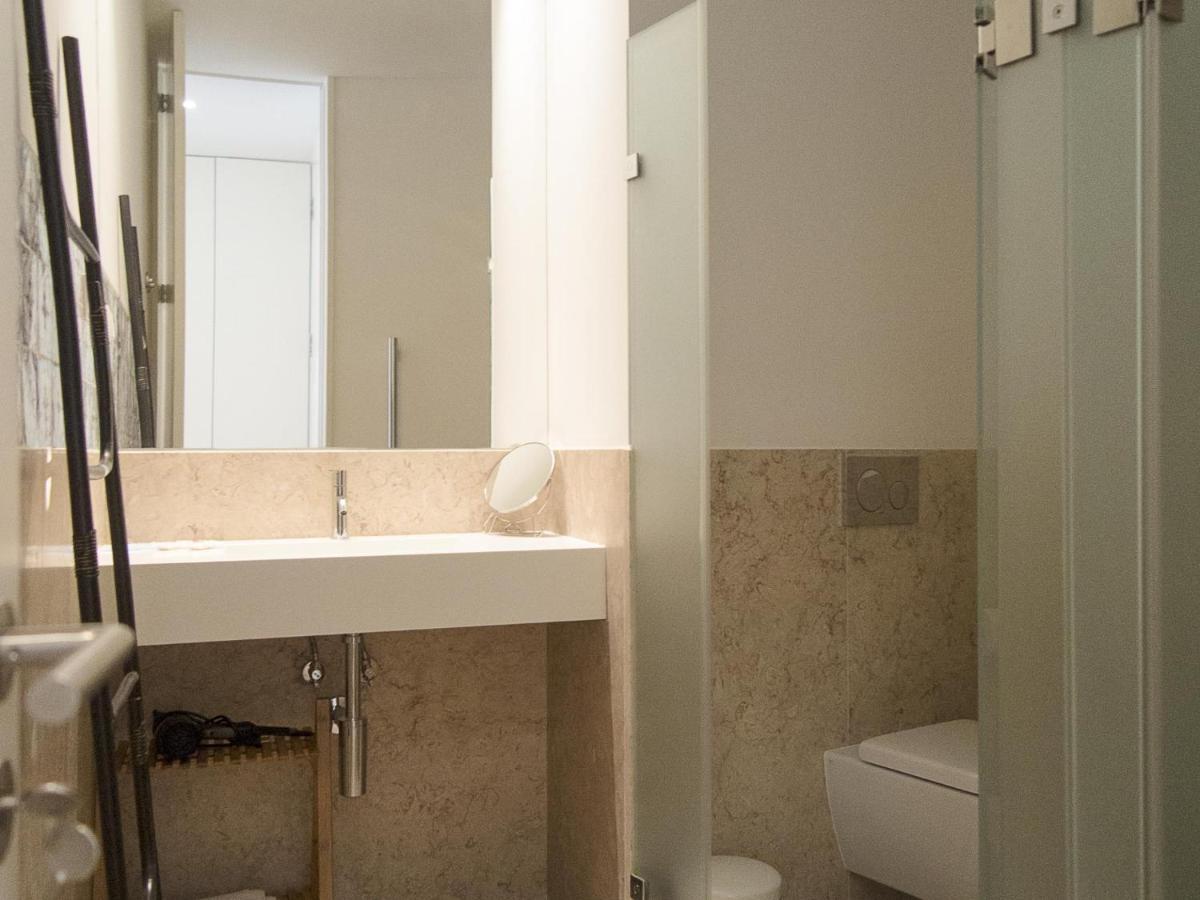 Chiado Bright Modern With Ac Elevator Lisbon