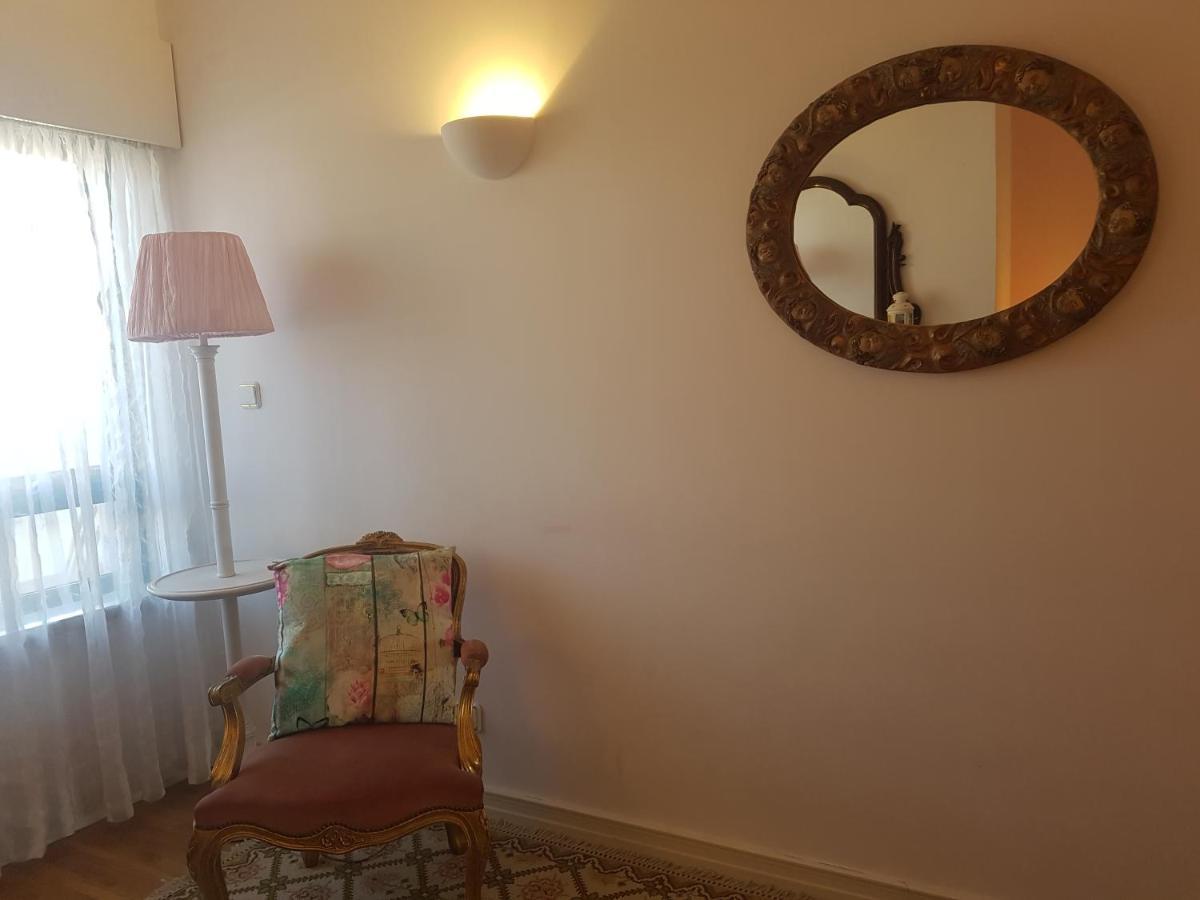 Espaçoso Apartamento Junto Ao Metro Appartement