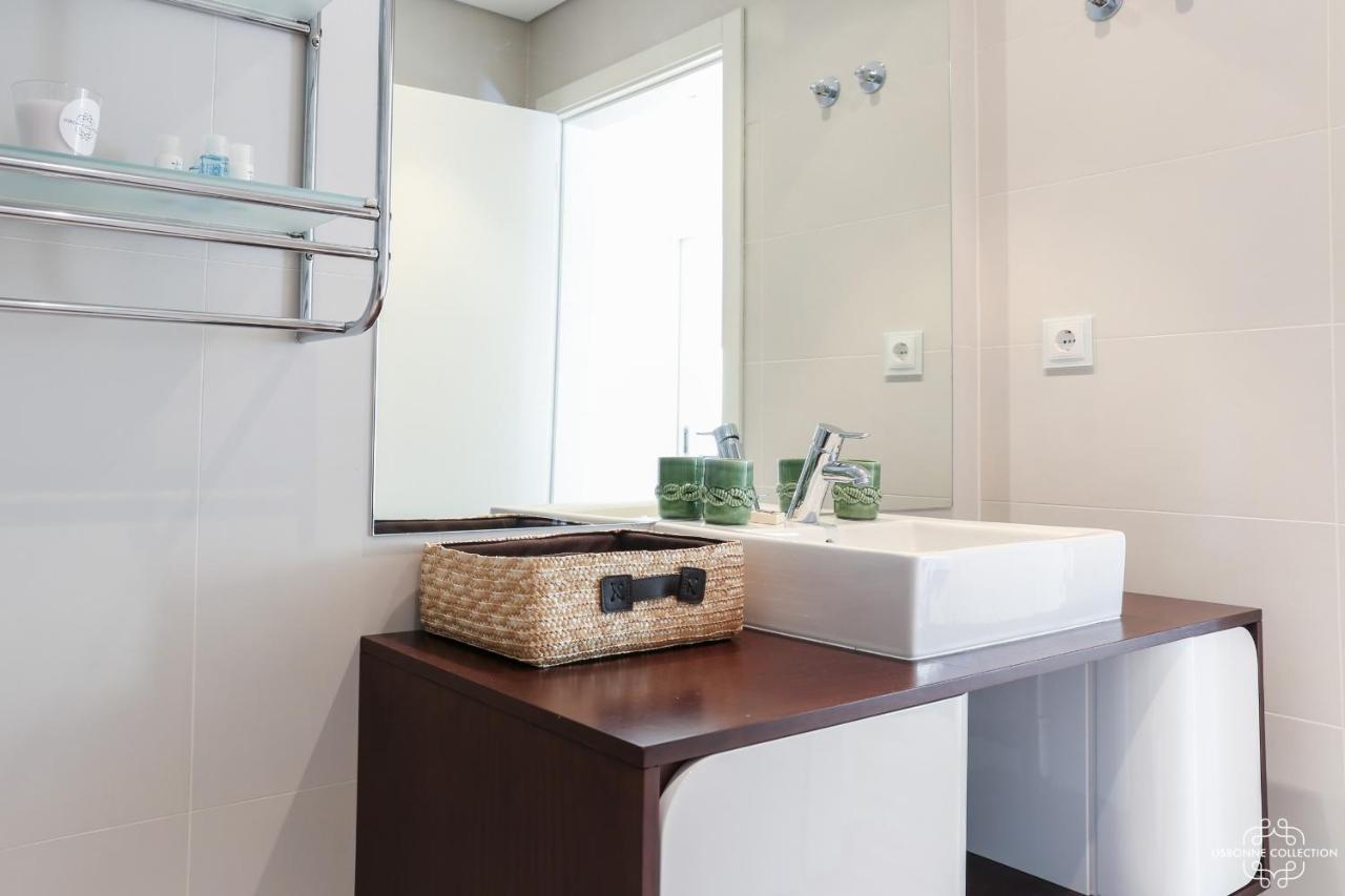 Apartment Azulejos' Charming With Terrace 2 By Lisbonne Collection