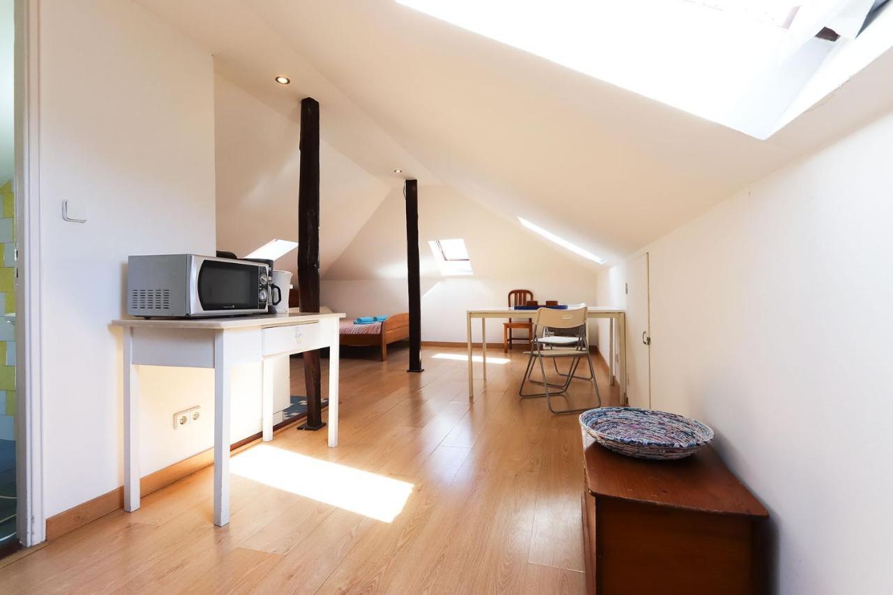 Sunny Attic Loft By Homing Lissabon