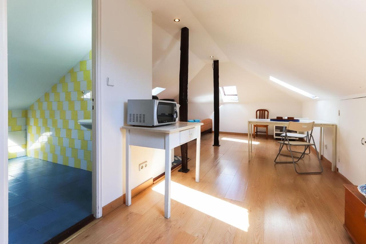 Sunny Attic Loft By Homing * Lissabon