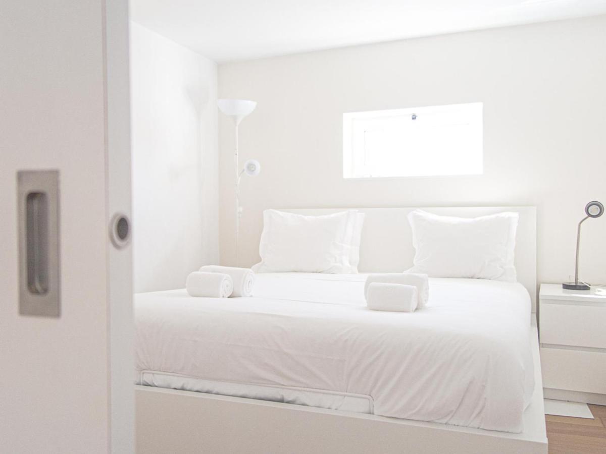 Baixa Chiado 2 Bedroom Duplex With Ac Elevator Appartement Lisboa