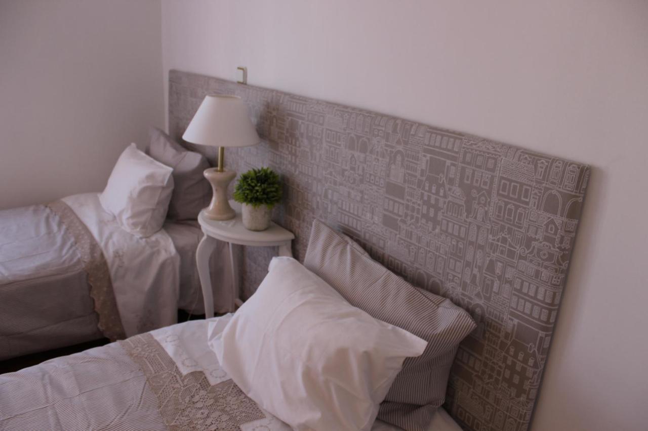 Espaçoso Apartamento Junto Ao Metro Lisboa