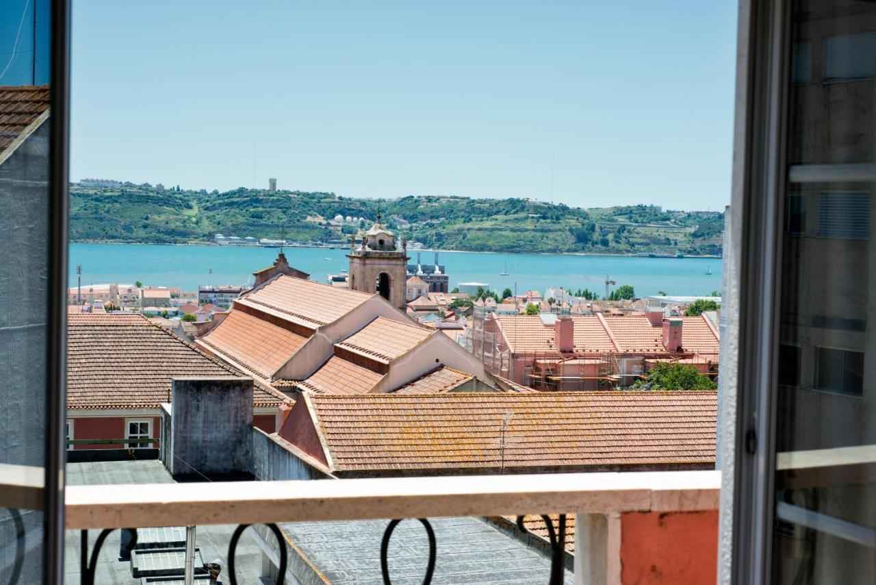 Ambassador River View Apartamento *