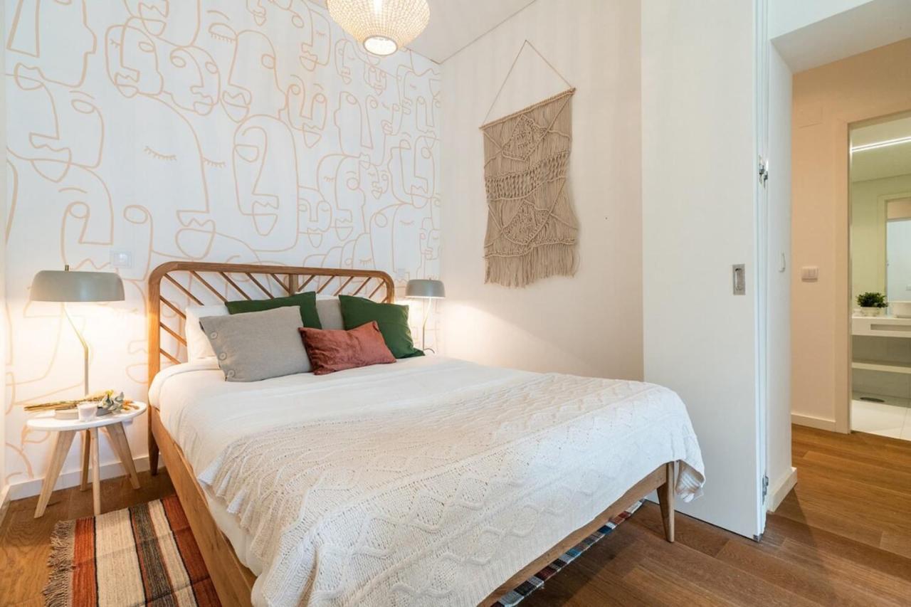 Graceful Design With Romantic View Lissabon