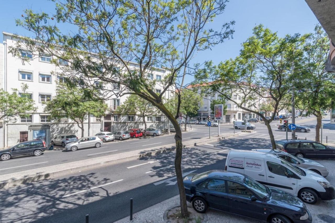 Charming 2 Bedroom At Restelo * Lissabon
