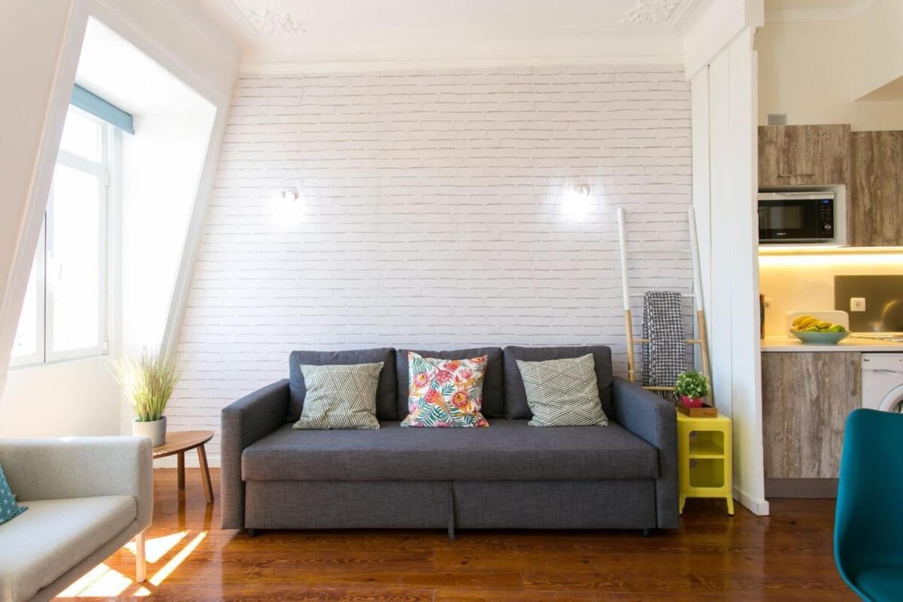 Appartement Photographers Attic W Stunning View In Alcântara Lisboa