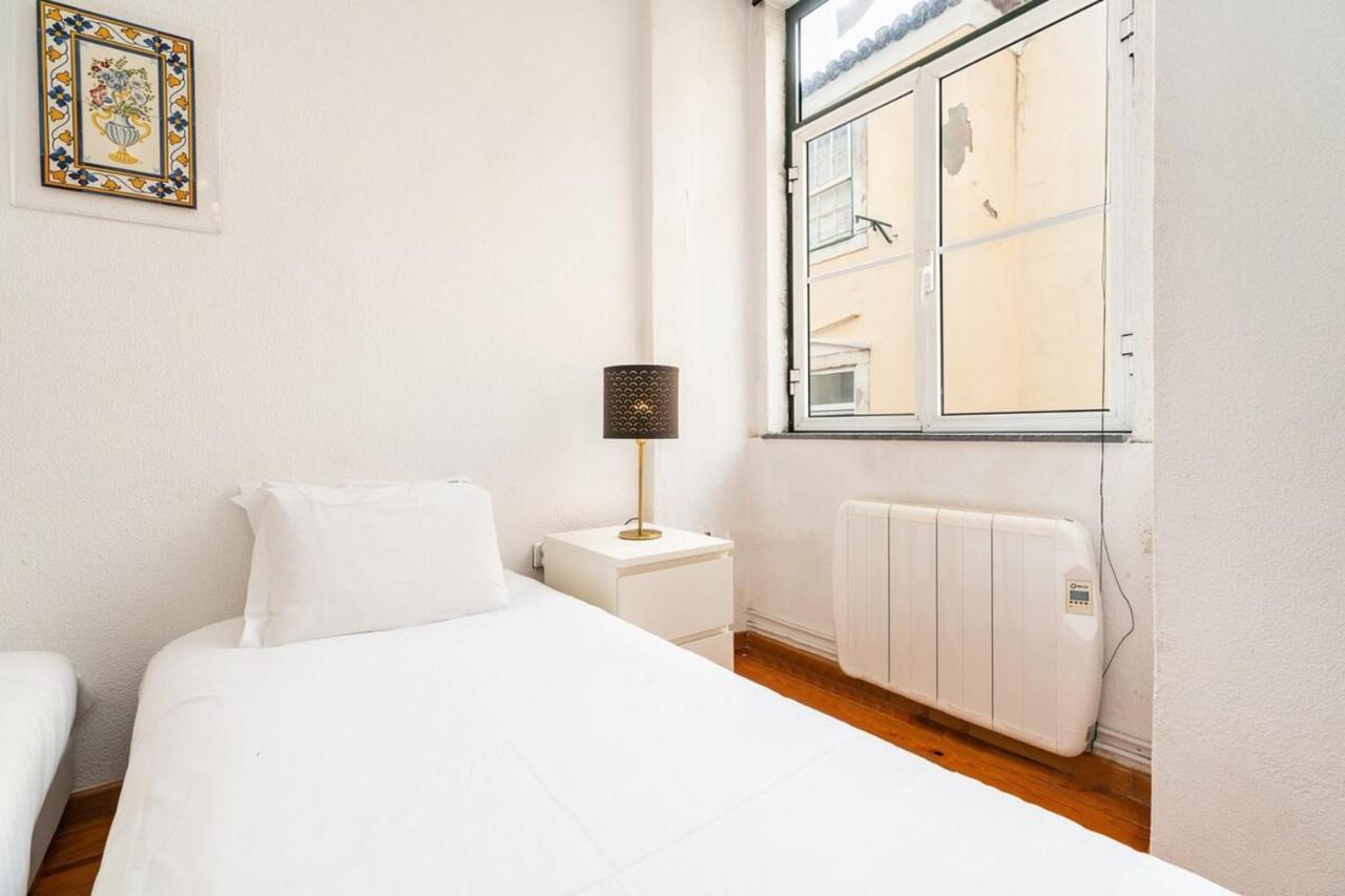 Charming 2 Bedroom Next To Praça Da Figueira *