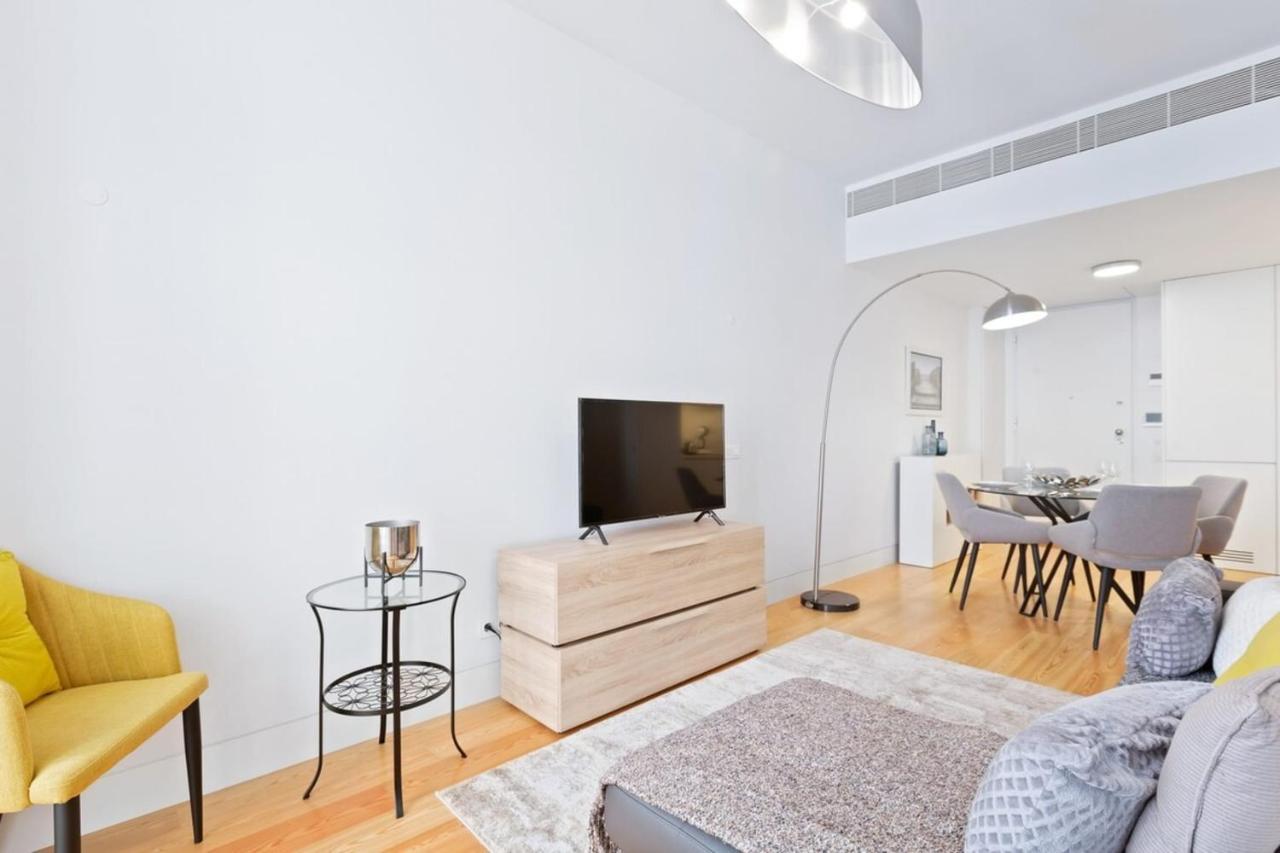 Spacious 1 Bedroom Near Baixa