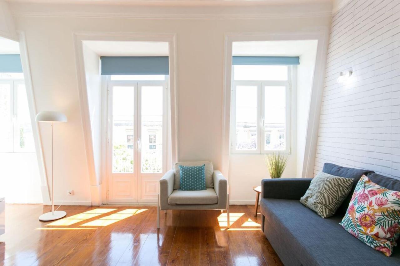 Appartement Photographers Attic W Stunning View In Alcântara