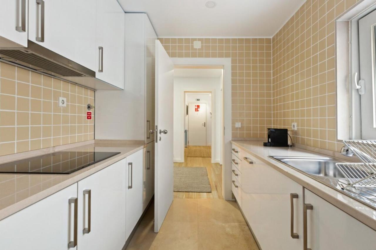 Beautiful 2 Bedroom In Bairro Alto Lissabon