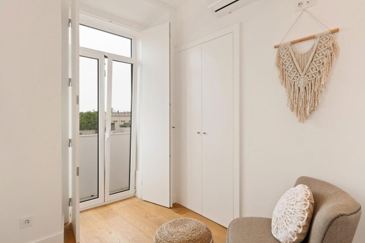 Modern Portuguese 1bed Flat In Belém *