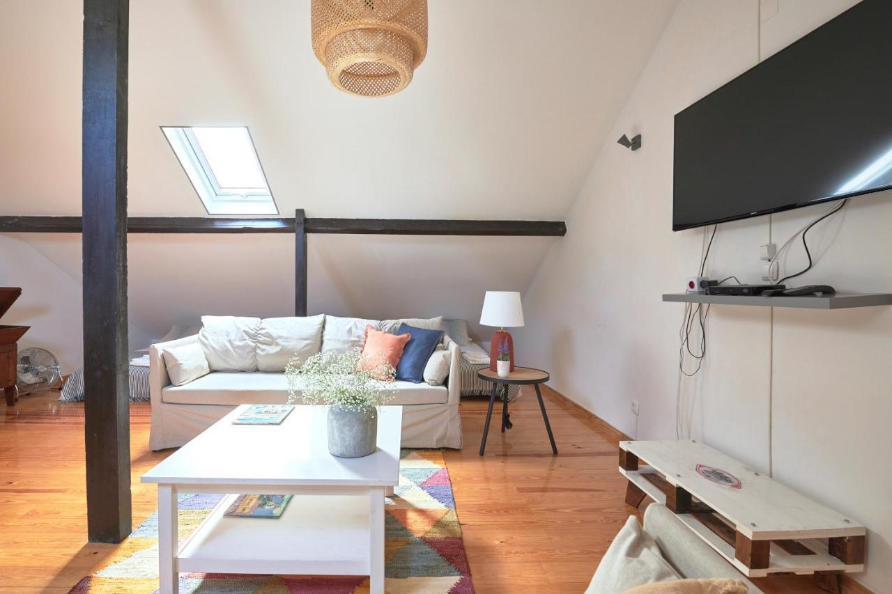 Idyllic With Amazing Courtyard, By Timecooler Appartement Lissabon