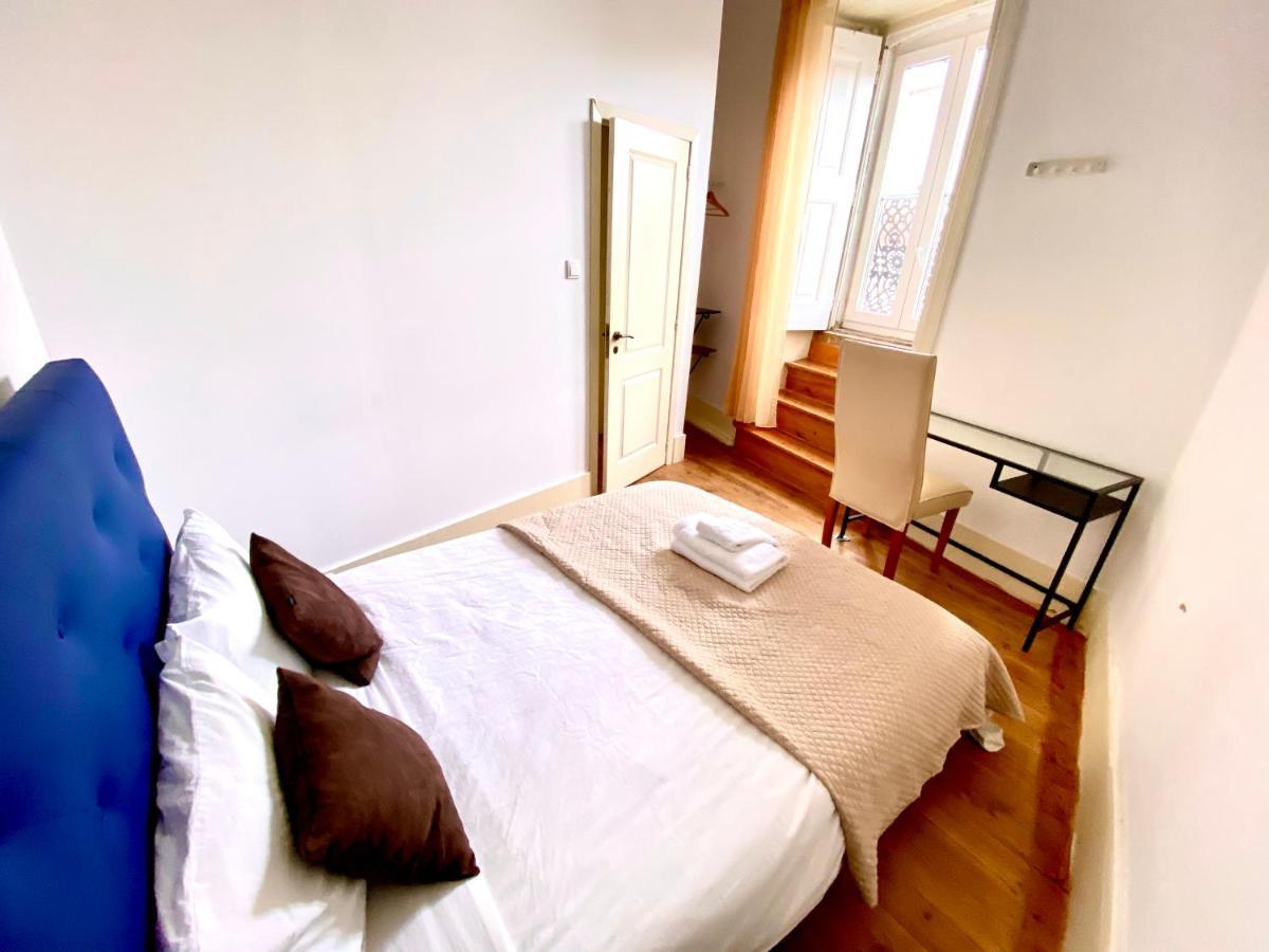 Nature Chiado 2- Cozy Little Double With Shared Bathroom Gasthof Lissabon