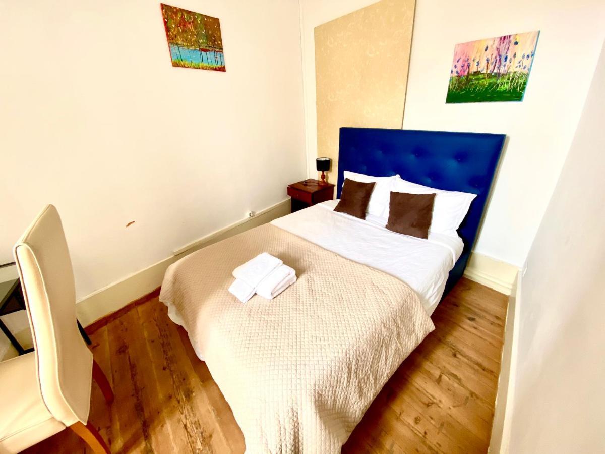 Nature Chiado 2- Cozy Little Double With Shared Bathroom