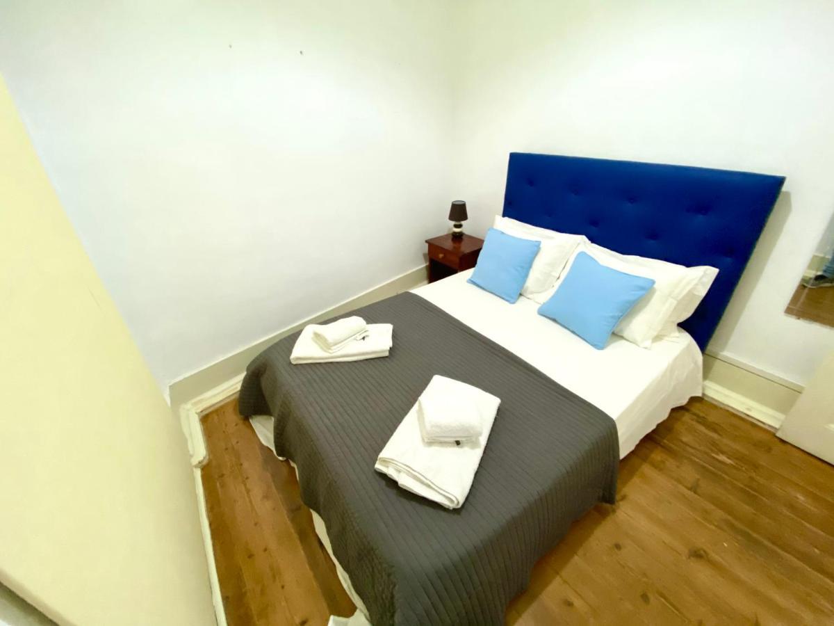 Relax Chiado 3 - Cute Little Double With Shared Bathroom Maison d'hôtes Lisboa