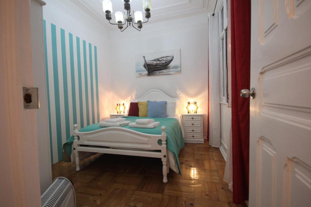 Maison d'hôtes Nautic M1 R2 - Classy & Cozy Double With Shared Bathroom In Marques Pombal Lisboa