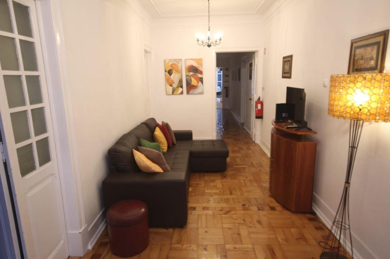 Nautic M1 R2 - Classy & Cozy Double With Shared Bathroom In Marques Pombal * Lissabon
