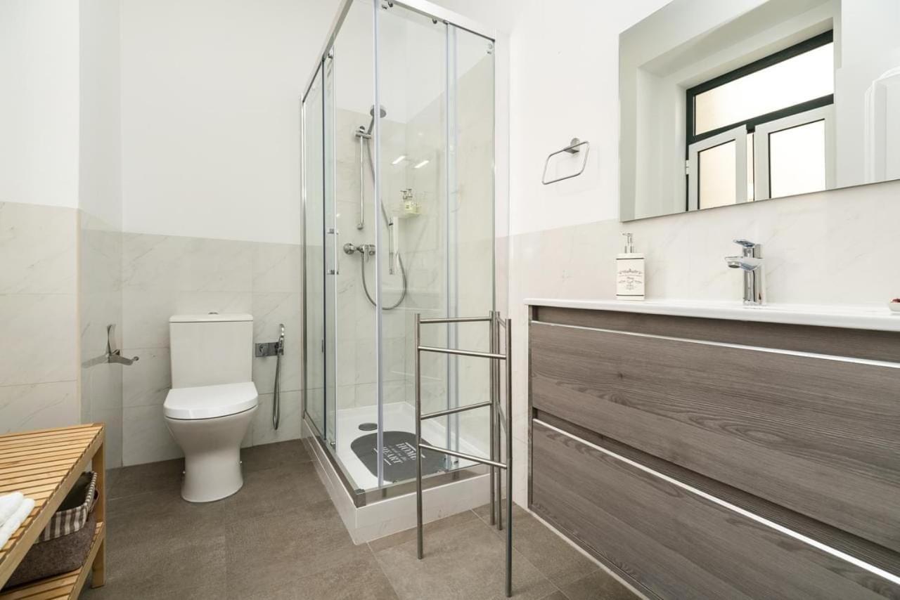Groovy M2 R3 - Amazing Double With En-suite Bathroom Gasthuis
