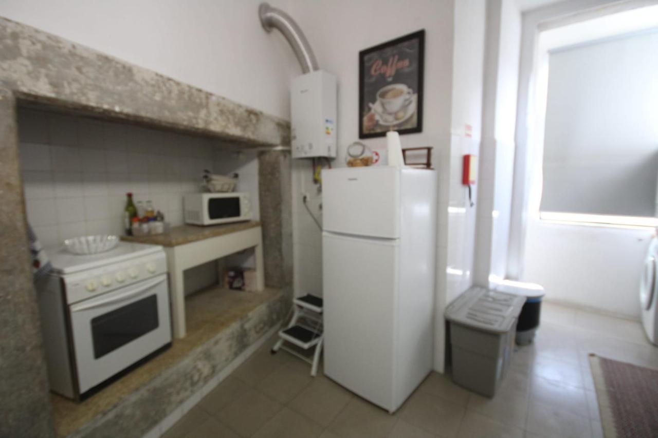 Apartment Romantic Chiado 7 -private Small Single With No Outside Window Lissabon