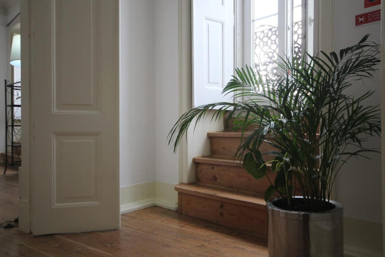 Apartment Romantic Chiado 7 -private Small Single With No Outside Window Lissabon
