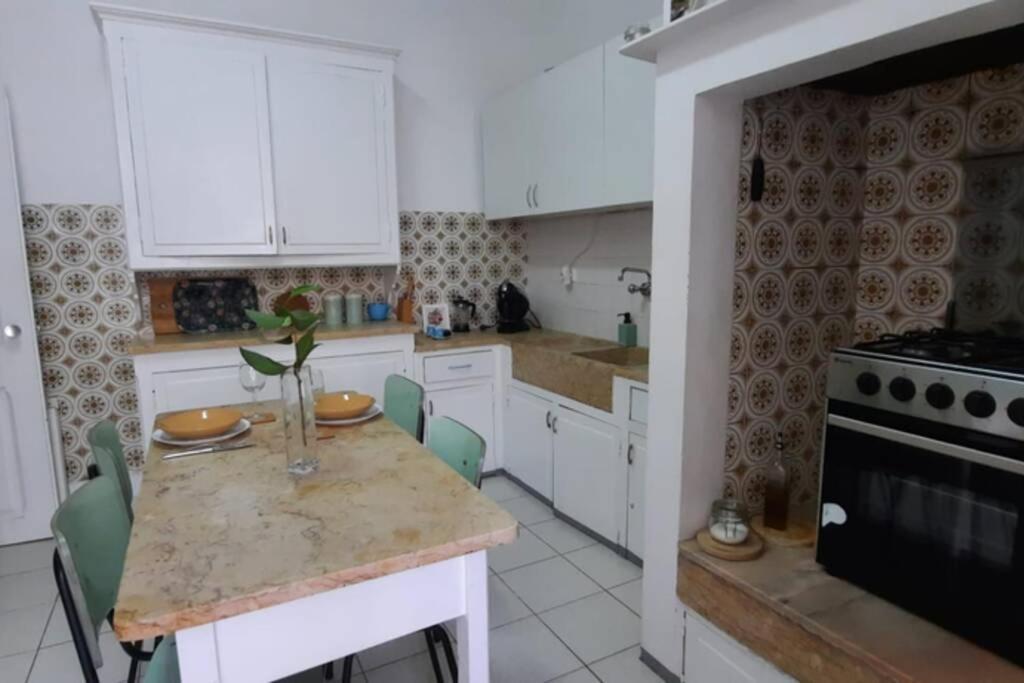 Charming Sunny Terrace / One Bedroom *
