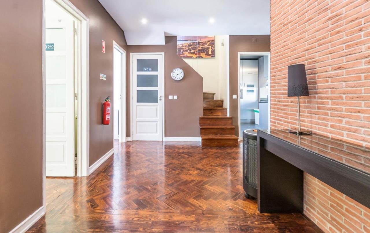 Apartment Houze_city Center, 5 Flat W/ Sunny Terrace Lissabon