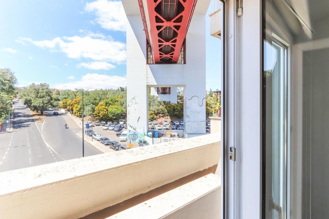 Alcantara Balcony By Homing Apartment Lissabon