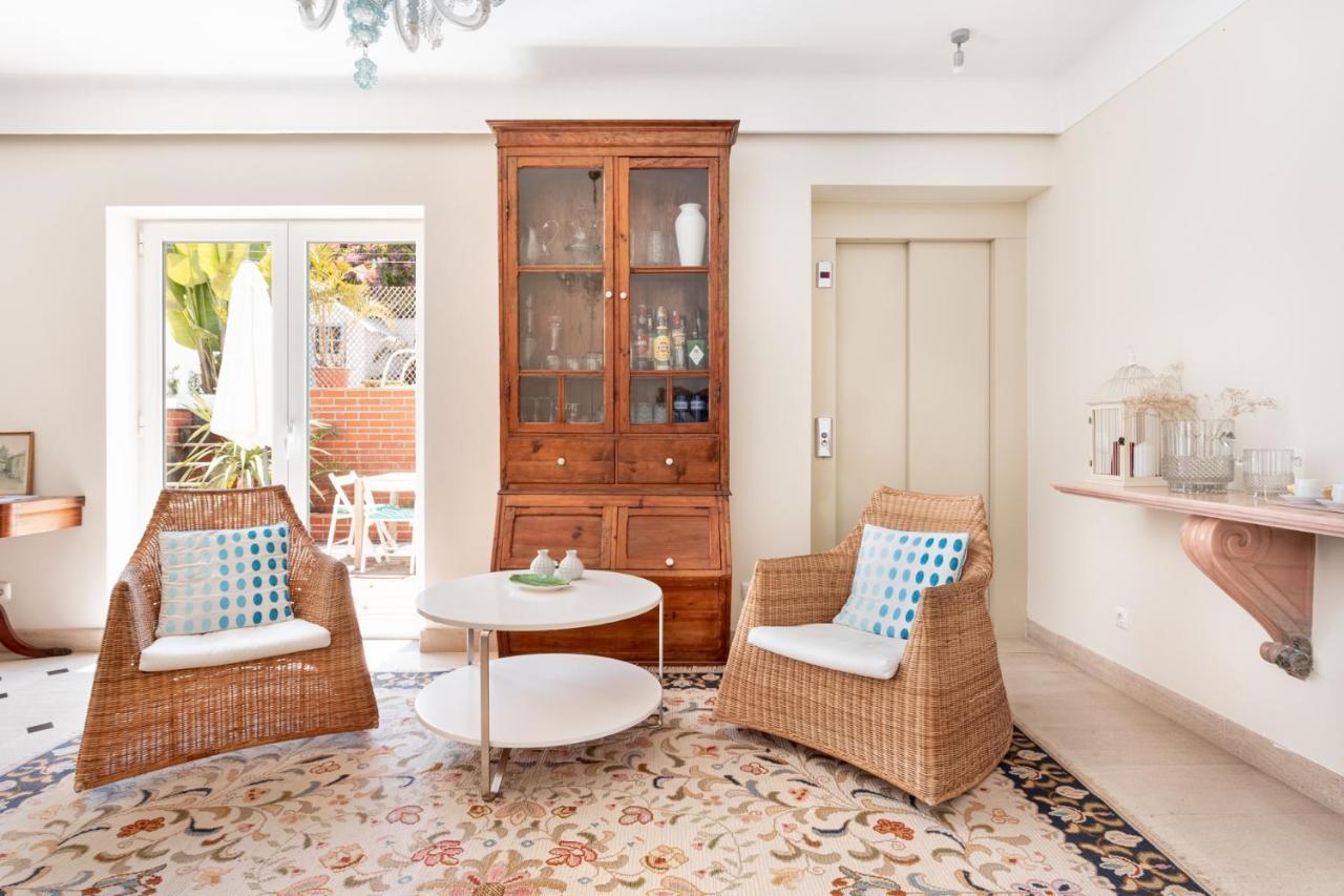 Altido Exclusive Villa With Terrace And Swimming Pool Hébergement de vacances Lisboa