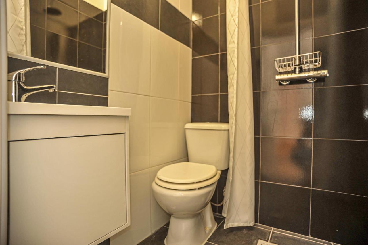 Marques De Pombal - 8 Bedroom *