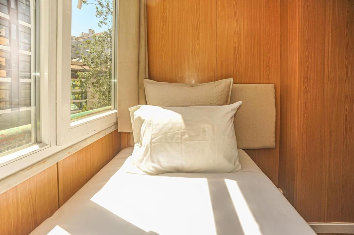 Marques De Pombal - 8 Bedroom *