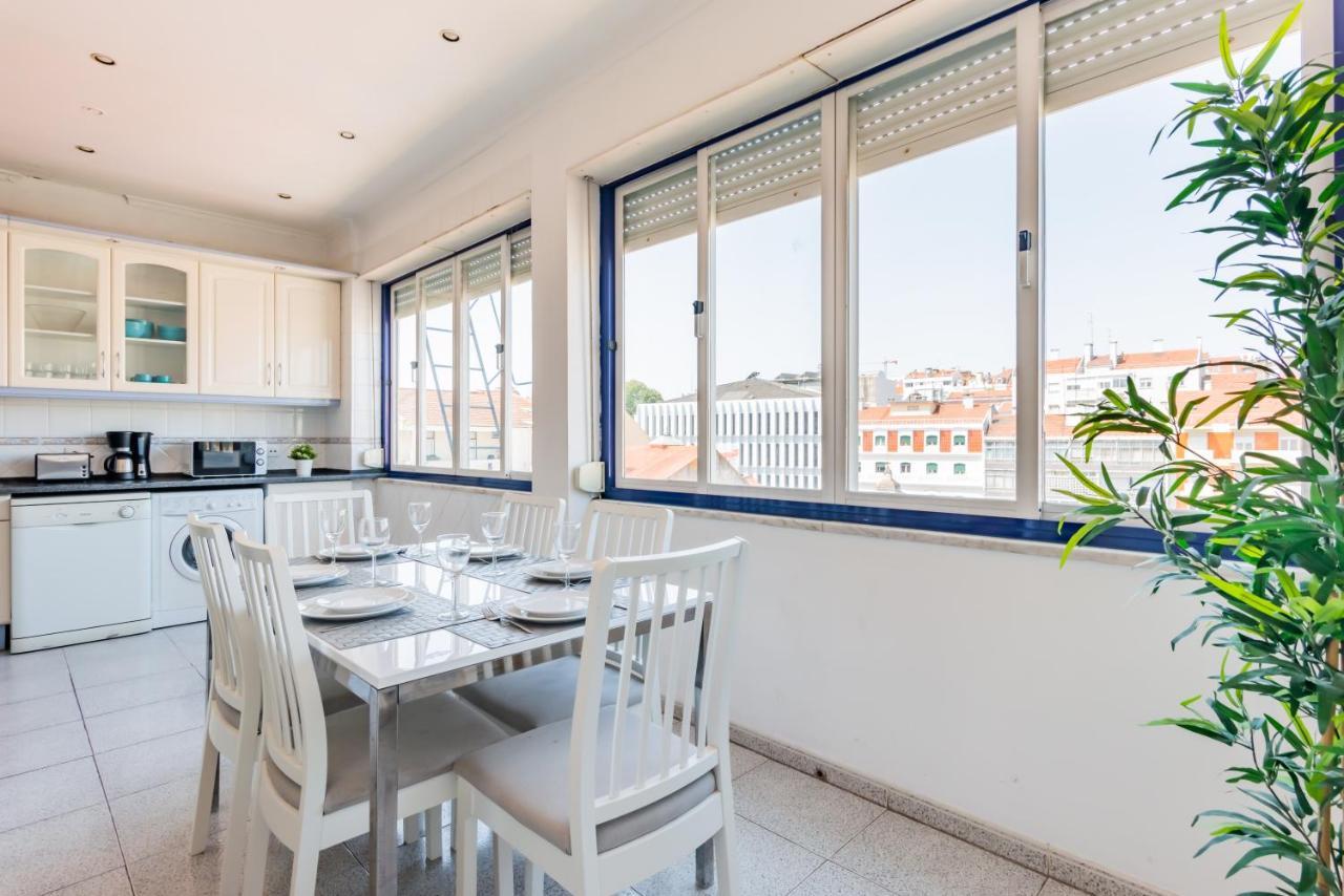 Almirante With 3 Bedrooms Lissabon