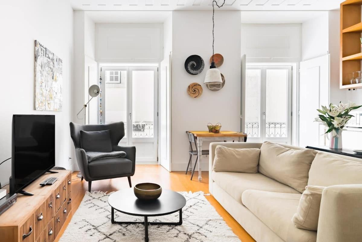 Charming & Modern Flat Close To Time Out Market Appartement Lissabon