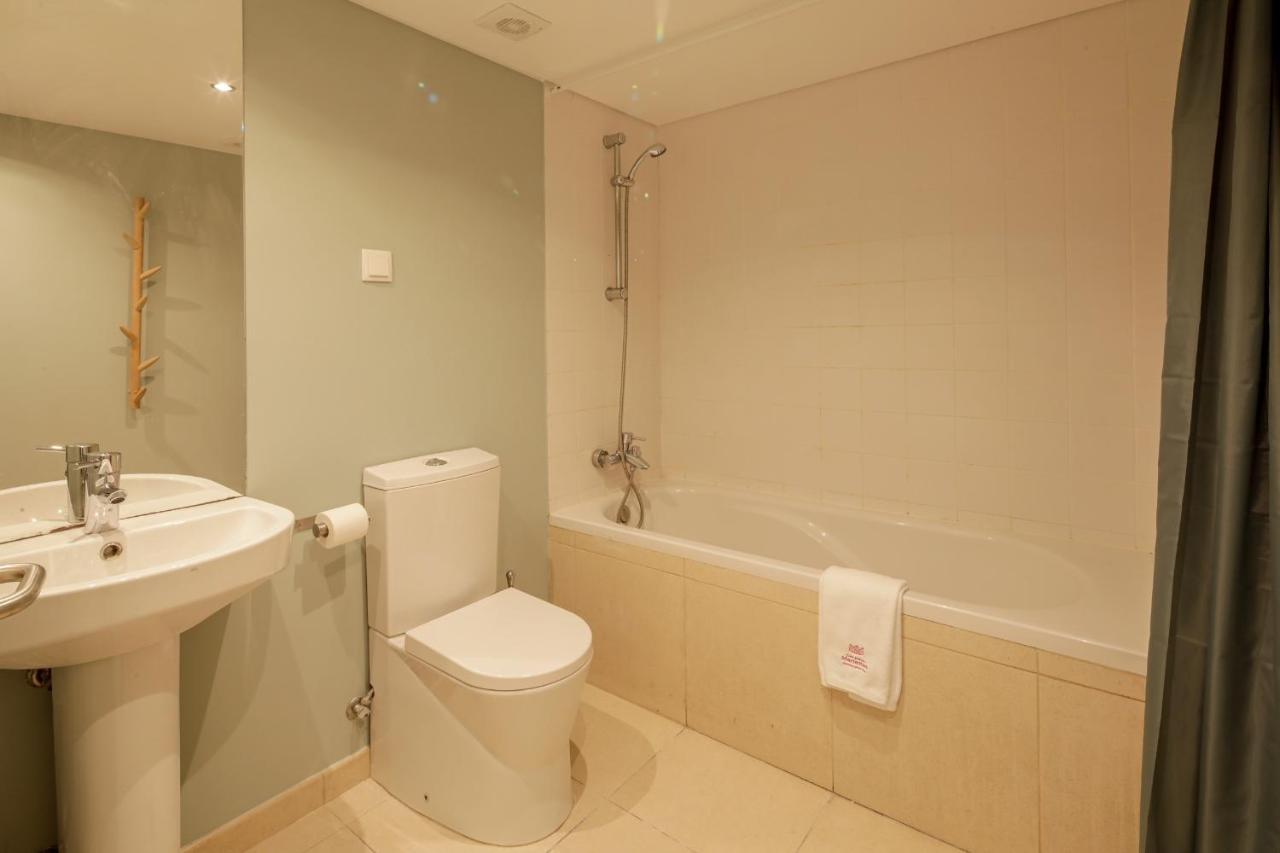 Chiado Premium Two Bedroom By Les Deux Mariettes Lissabon