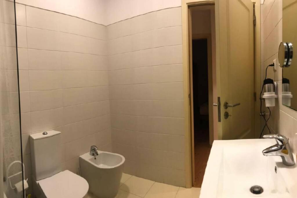 Apartamento Perto Do Centro De Com Elevador *