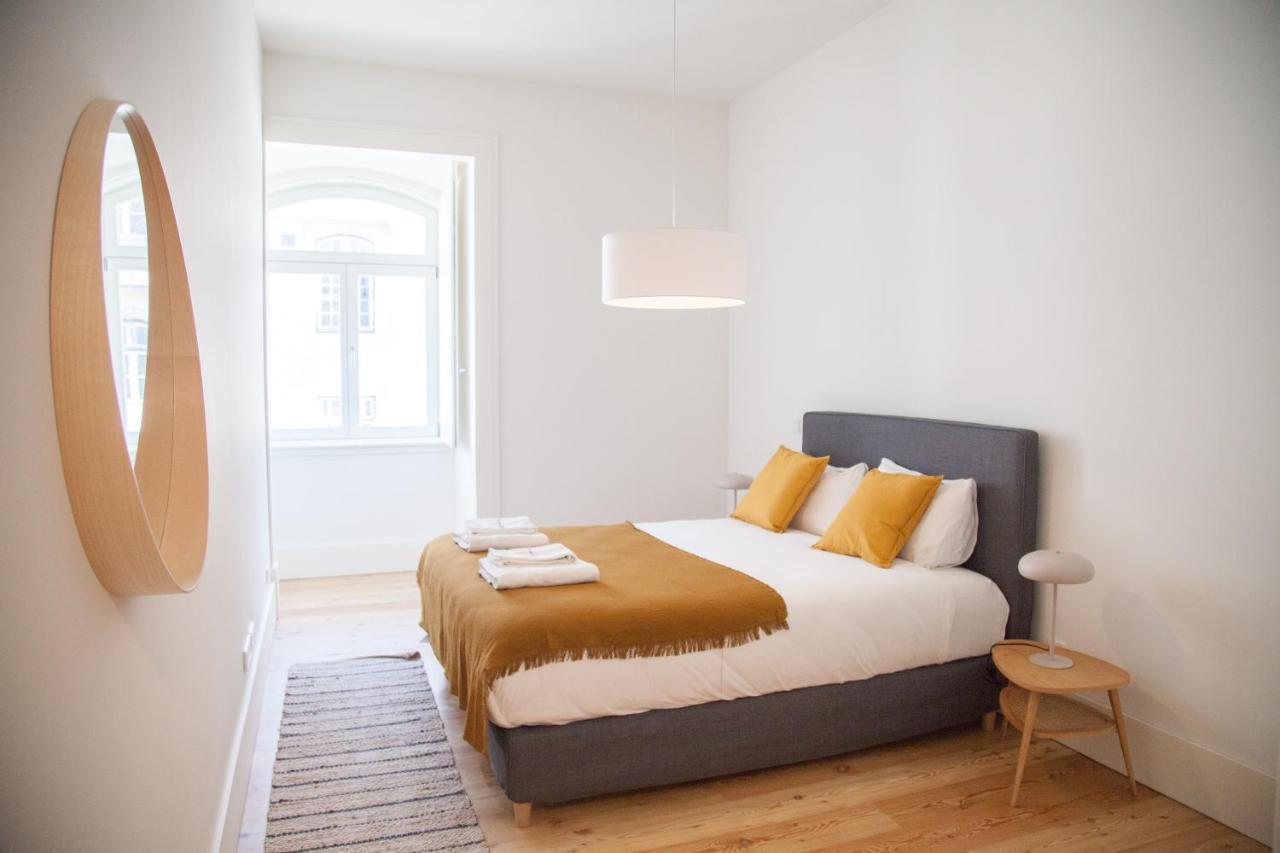Flh Praca Comercio Wood Design Flat Apartment Lisbon