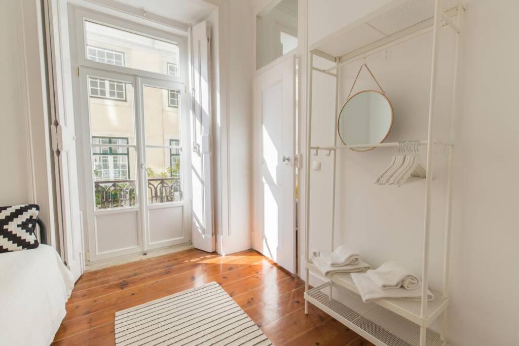 135 A - In Tranquil Flat In Alfama Near Se And Castle Appartement Lissabon