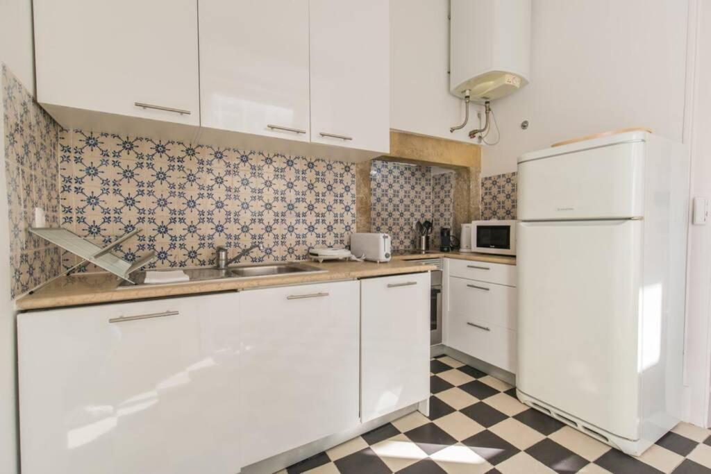 135 A - In Tranquil Flat In Alfama Near Se And Castle Appartement *