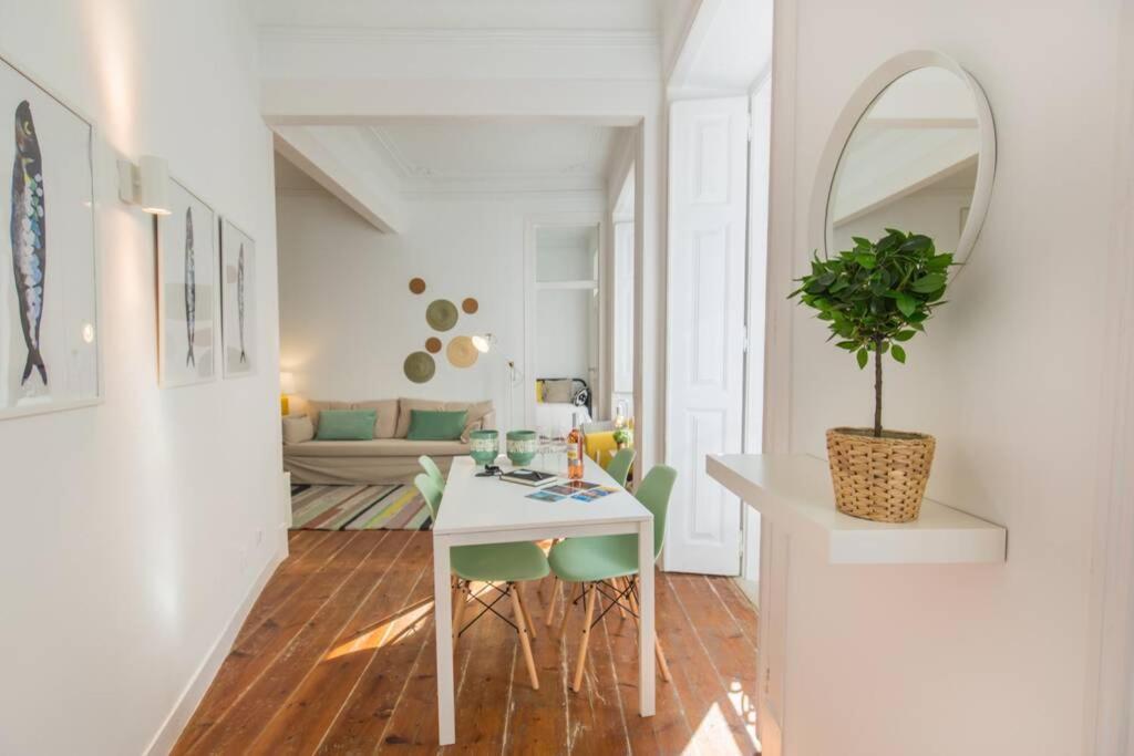 135 A - In Tranquil Flat In Alfama Near Se And Castle Appartement