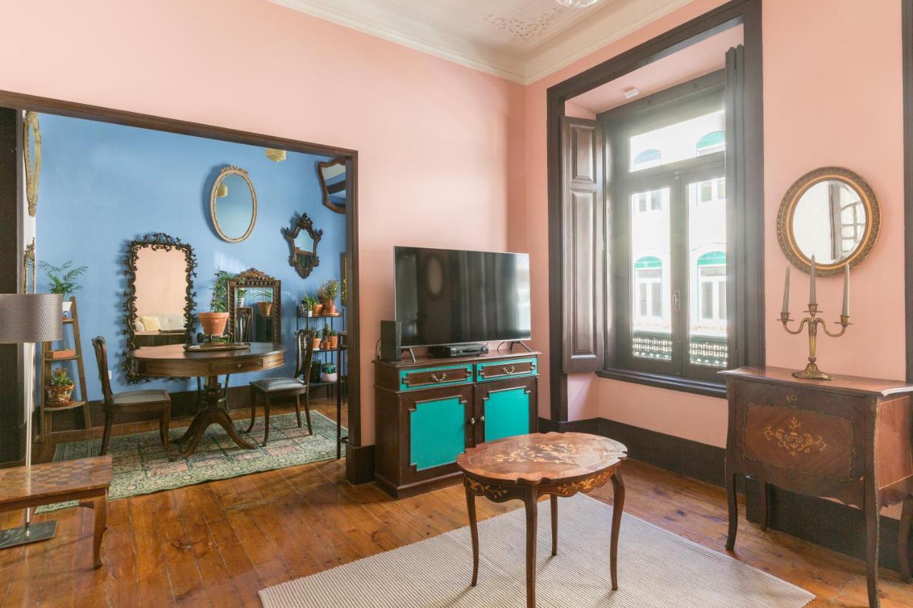 Charming In A 19th Century Building Appartement *