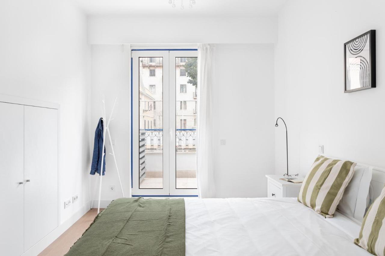 Apartment Joivy Modern Flat With River View Near Bica Elevator